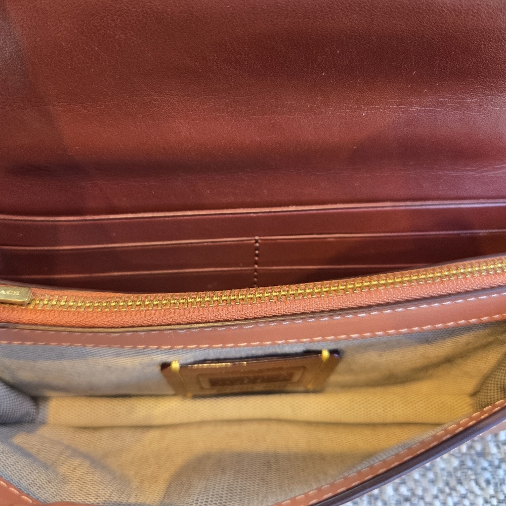 Coach Riley Chain Clutch Bag - Picture 13 of 13